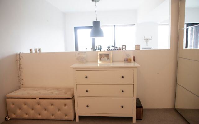 2 Bedroom Apartment Near Airport