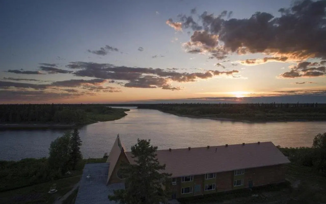 Cree Village Ecolodge