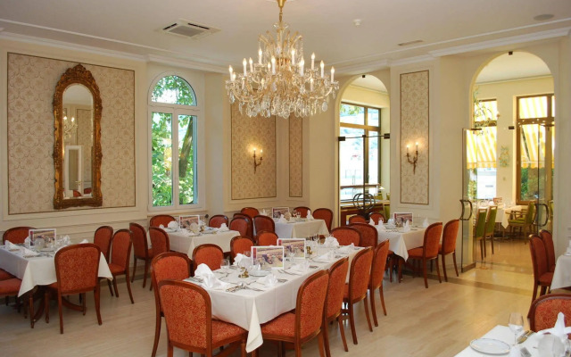 Continental Parkhotel