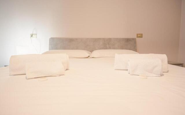 La Bella Galeazzi - Italian Homing