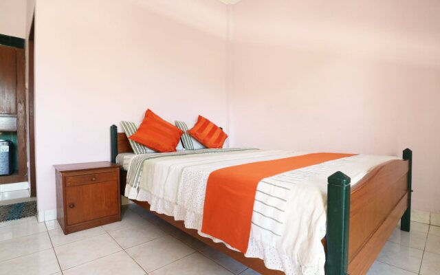 Green Roof Homestay