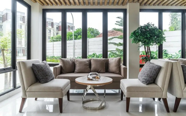 RedDoorz Plus @ EcoHome Citra Raya Tangerang