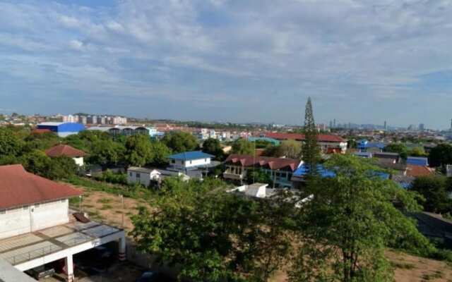 Pattaya Plaza Floor 6