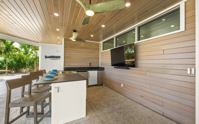 Endless Horizon in Siesta Key