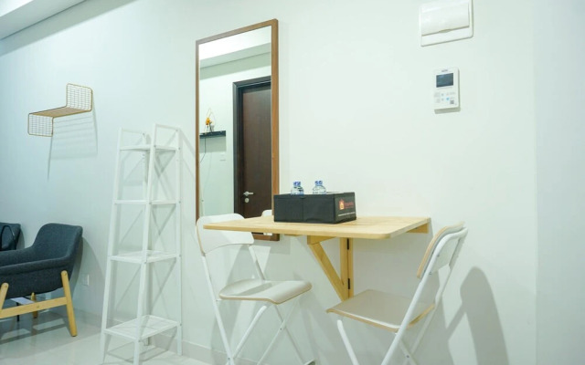 Warm and Relax Stay @ 1BR Puri Mansion Apartment