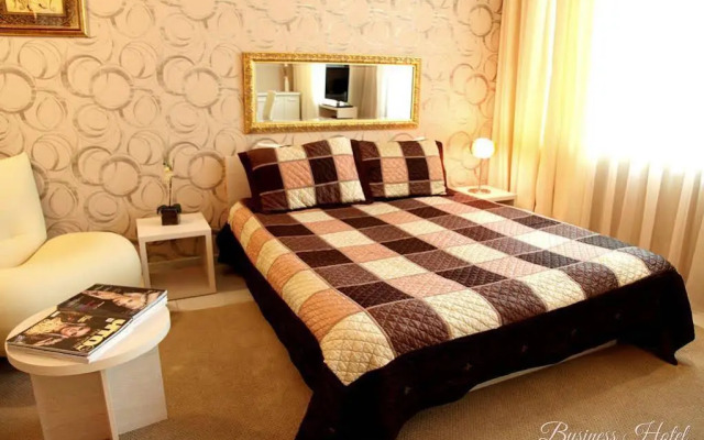 Business Hotel