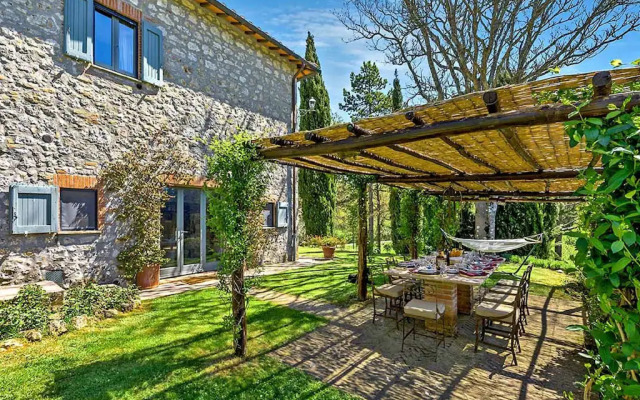 Belvilla by OYO Villa Aiola