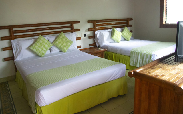 Hotel Girardot Resort by On Vacation