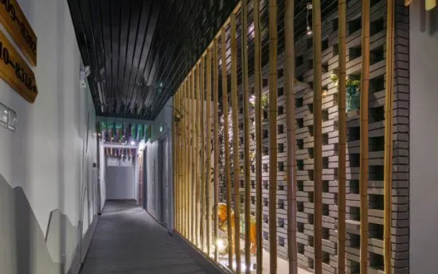 Yuanju Nashan Hotel (Zhengzhou Zhongyuan Wanda Tanshili Branch)