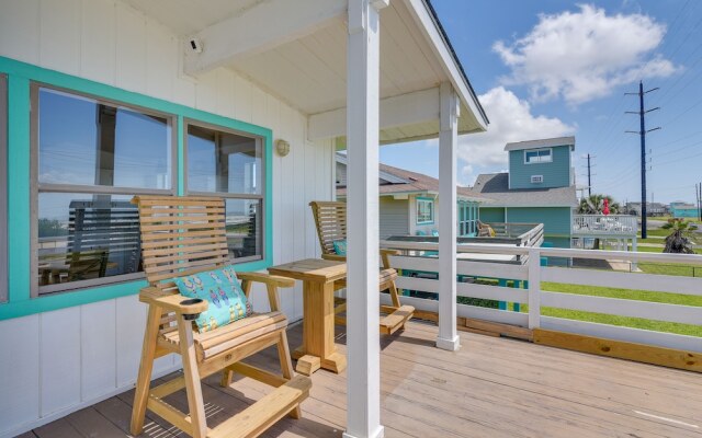 Gulf Coast Views: Stilted Retreat in Galveston!