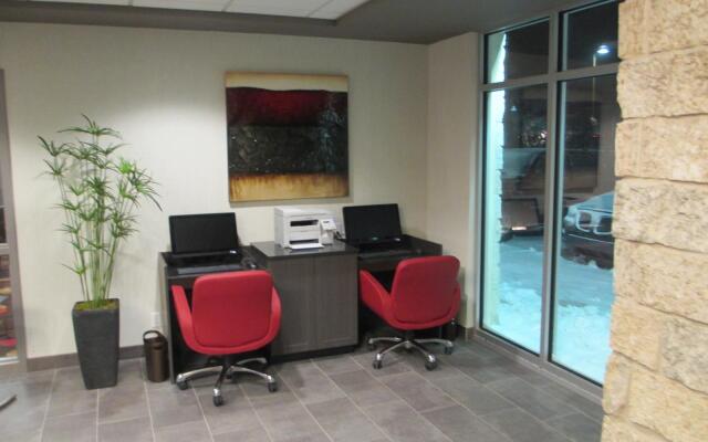 Best Western Plus Eastgate Inn & Suites