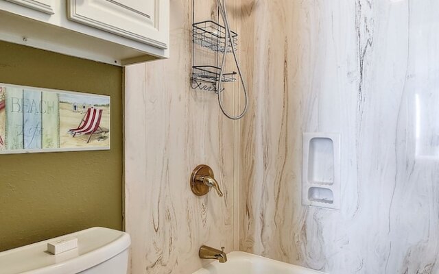 Seascape 1209 2 Bedroom Condo by RedAwning