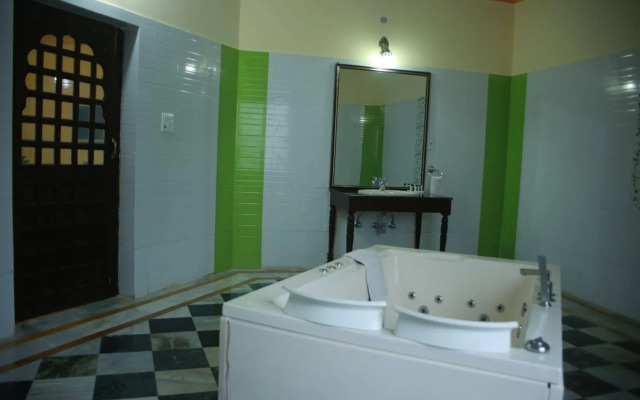 Hotel Raj Mahal