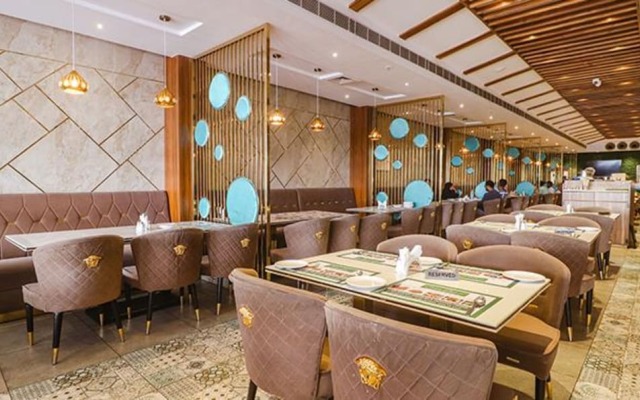 Fabhotel Twin Tree Suites