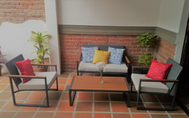 Tikay Cafe Hostel
