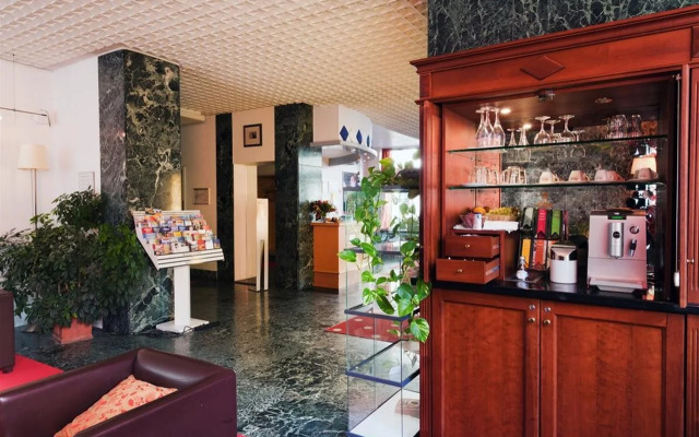 Unsölds Factory Hotel