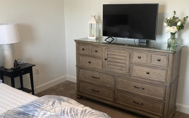 Pavilion Palms 103b