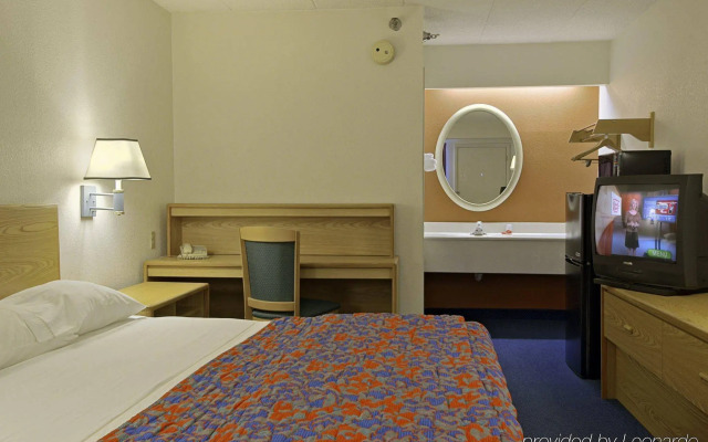 Red Roof Inn PLUS+ Chicago - Hoffman Estates