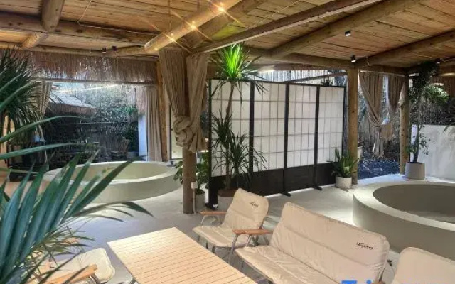 What kind of lemon pool homestay in Changsha