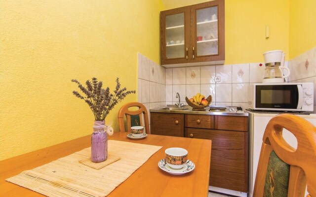 Amazing Home in Pakostane With Wifi and 2 Bedrooms