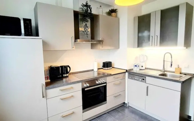 One bedroom flat with parking&balcony