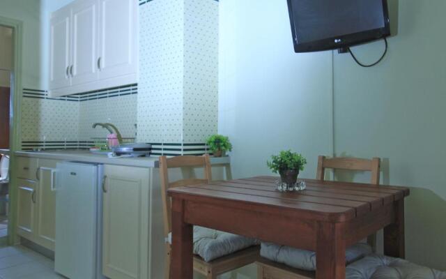 Iliobasilema Studios And Apartment