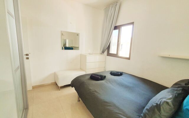 Apartment Lilas - 3Br - Tel Aviv - Seaside - Harav Kook St - #Tl51