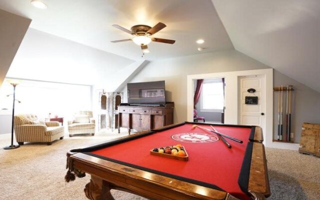 Bama Bed & Breakfast Campus