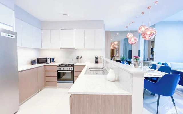 Spacious 3.5 Bedroom Apartment in Burj Royale