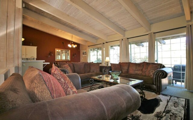 Mammoth S #205 3 Bedroom Condo