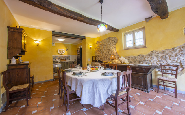 Villa Anna Montebello