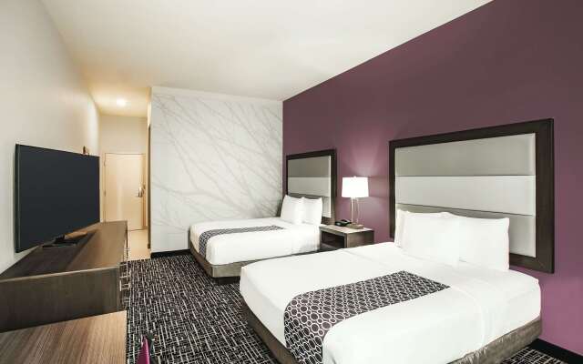 La Quinta Inn & Suites by Wyndham McAllen La Plaza Mall