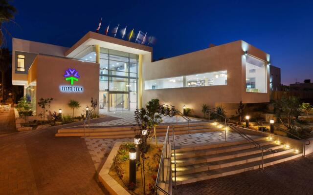 Desert Irus Hotel