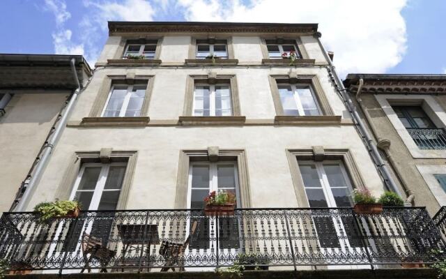 The Apartments Rue Barbès