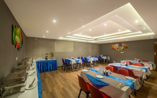 Royal Ace Boutique Hotel