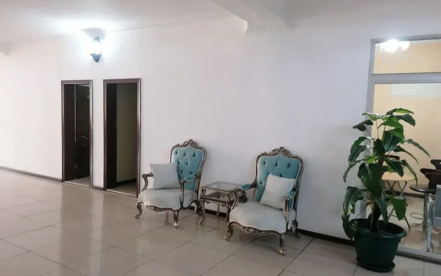 Royal Gibson Hotel Ltd