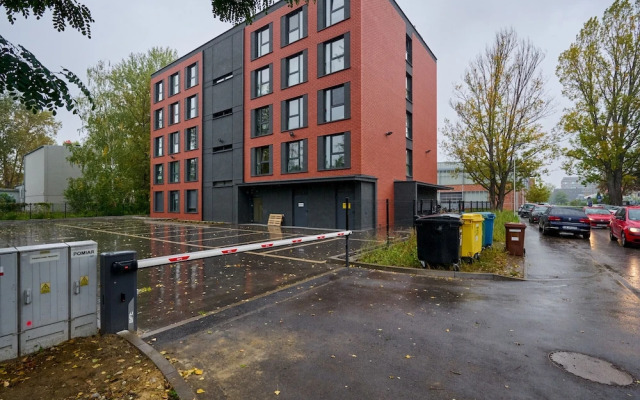 Studio Wrocław Fabryczna by Renters