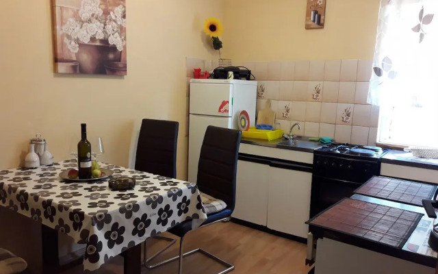 Ana - Private Parking - A1 1.kat