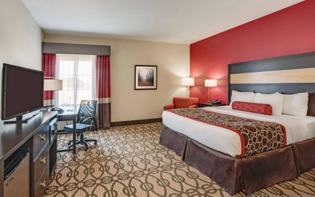 La Quinta Inn & Suites by Wyndham Starkville at MSU