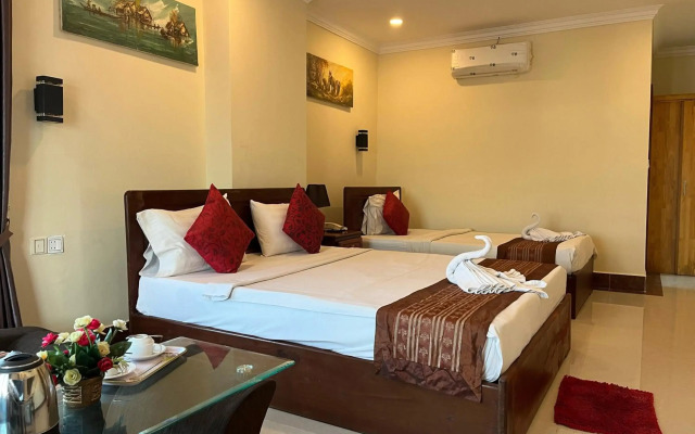 Queen Wood Hotel