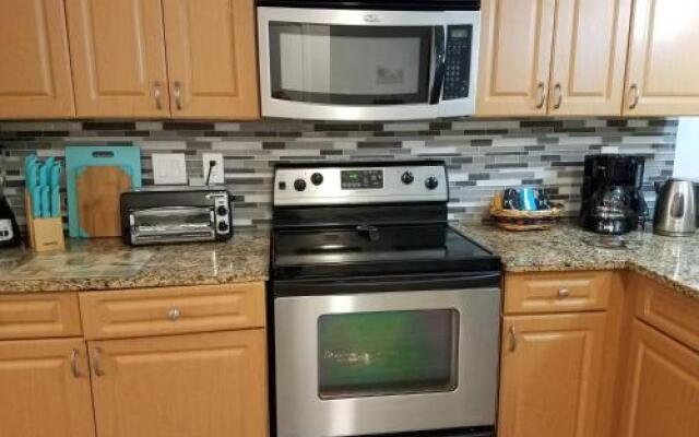 2BR/1BA Vacation Rental - Sienna Park