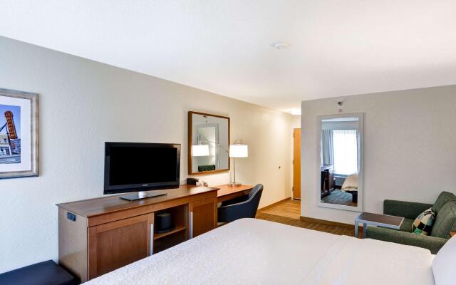 Hampton Inn Memphis-Poplar