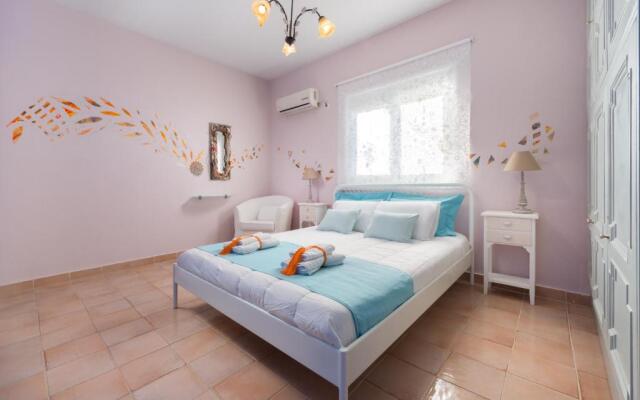 Art Center Apartments