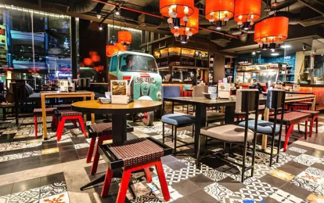 Vinhomes Central Park - Premier Luxury Suite – Restaurant – Ho Chi Minh City