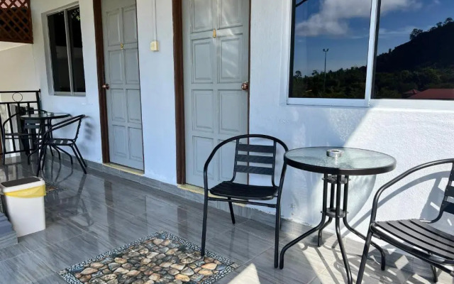 Julies Hostel Taman Negara