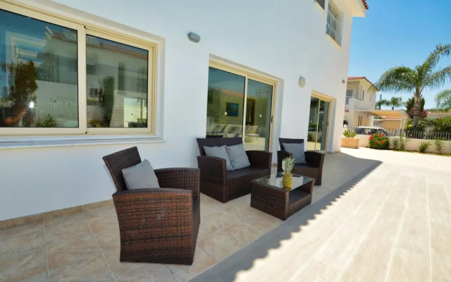 Blue Sea Villa