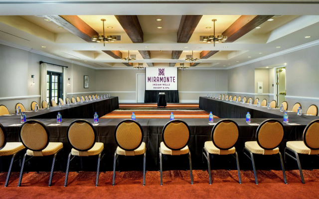 Tommy Bahama Miramonte Resort & Spa
