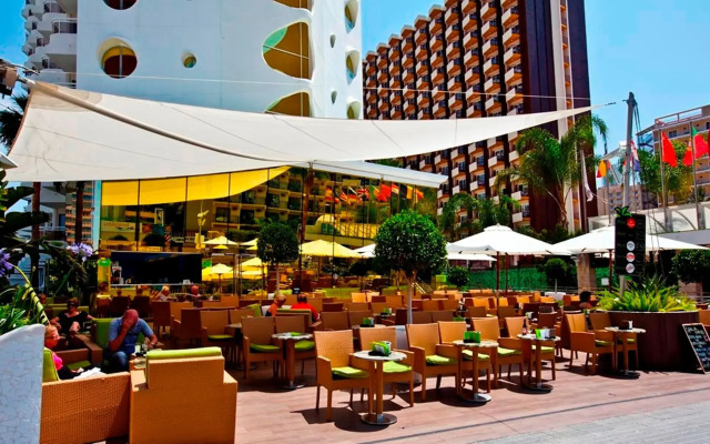 Riviera Beachotel - Recommended for Adults