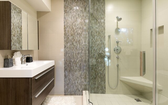 Beverly Hills Luxury Modern Palace