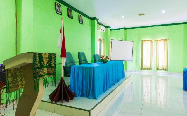 Super OYO 1682 Greenia Hotel